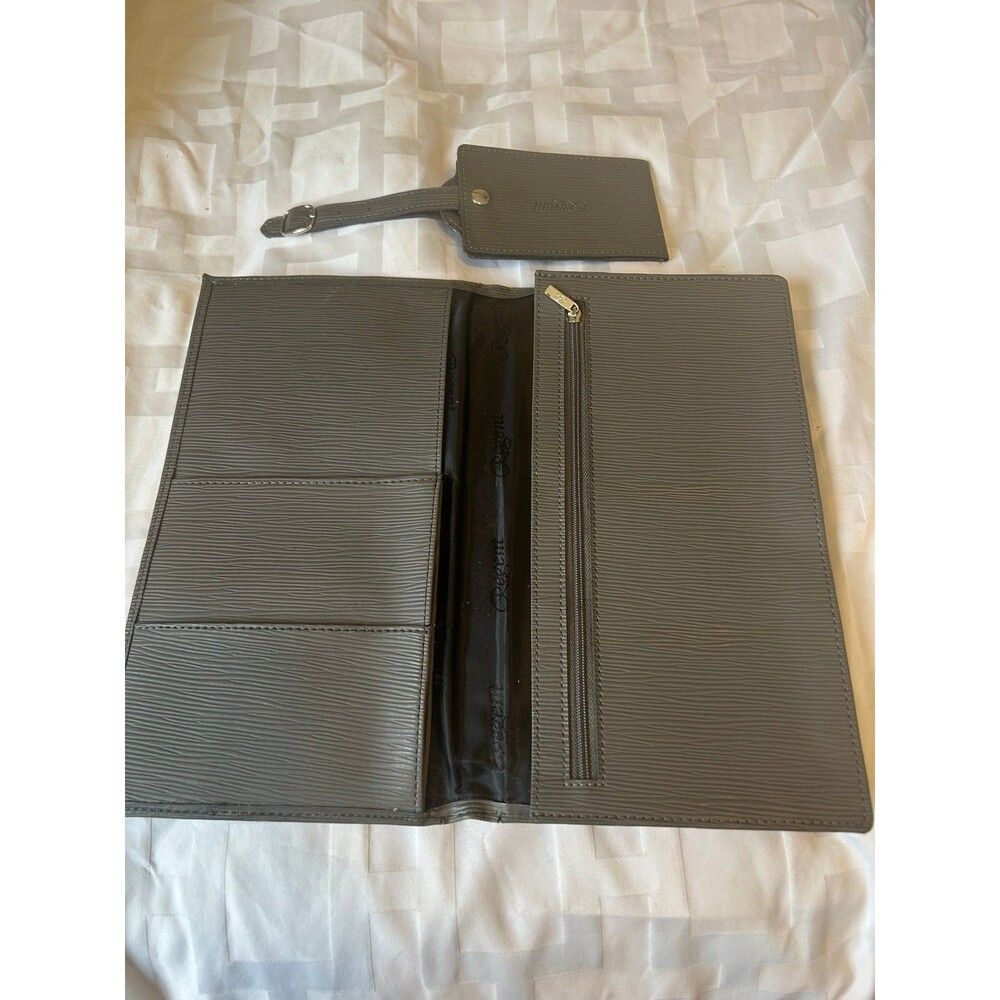 Regent Gray Textured Leather Long Travel Wallet Card Holder with Luggage Tag
